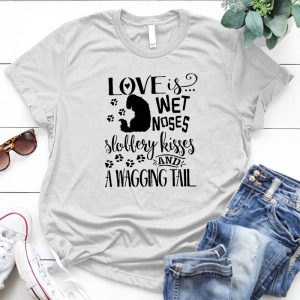 Love Is Wet Noses Alolleyy Kisses And A Wagging Tail - Cavalier Dog Lover Pet, Animal, Puppy, Dog Meme, Funny Dog, Cute Dog, Personalized Quote, Cartoon Dog Graphic