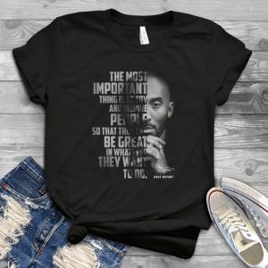 The Most Importan Thing Is To Try And Inspire People Be Great In Whatever They Want To Do Koobe Bryaant Signature Rip 1978 2020 - 8 Kobbe Bryaant Jersey Handmade Shirt