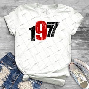 40th Birthday Gift Tshirt Vintage 1977 Distressed Look 59 - Vintage Men's Shirt Tshirt For Women Classic Handmade Shirt Retro Graphic Tee