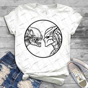 Alien Vs- Predator 81 - Best Unisex Trending Handmade T-shirt Gift Idea For Men T-shirt For Woman