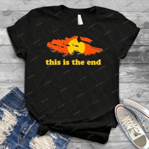 Apocalypse Now- This Is The End - Gift Idea Shirt For Men Tee For Women Classic Retro Vintage Graphic T-Shirt