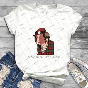 Aunt Bethany - Gift Idea Shirt For Men Tee For Women Classic Retro Vintage Graphic T-Shirt