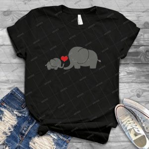 Baby And Parent Elephant With Heart - Best Unisex Trending Handmade T-shirt Gift Idea For Men T-shirt For Woman