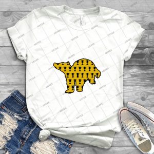 Badger Goblet Print - Gift Idea Shirt For Men Tee For Women Classic Retro Vintage Graphic T-Shirt