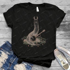 Banjo Llama - Best Unisex Trending Handmade T-shirt Gift Idea For Men T-shirt For Woman