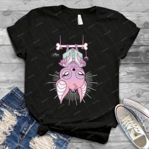 Batty About Books - Best Unisex Trending Handmade T-shirt Gift Idea For Men T-shirt For Woman