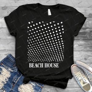 Beach House Bloom - Gift Idea Shirt For Men Tee For Women Classic Retro Vintage Graphic T-Shirt