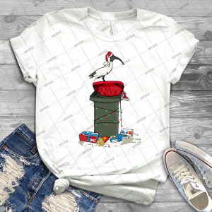 Beach Xmas Bin Chicken - Gift Idea Shirt For Men Tee For Women Classic Retro Vintage Graphic T-Shirt
