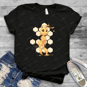 Bee Girl - Gift Idea Shirt For Men Tee For Women Classic Retro Vintage Graphic T-Shirt