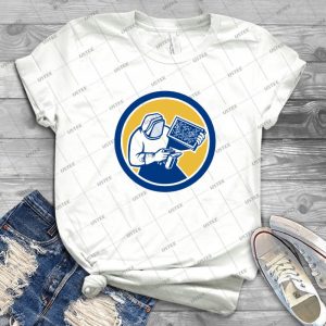Beekeeper Honey Farmer Bee Smoker Circle Retro - Gift Idea Shirt For Men Tee For Women Classic Retro Vintage Graphic T-Shirt