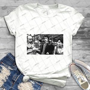 Black Books 26 - Gift Idea Shirt For Men Tee For Women Classic Retro Vintage Graphic T-Shirt