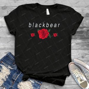 Blackbear Three Rose Design - Best Unisex Trending Handmade T-shirt Gift Idea For Men T-shirt For Woman