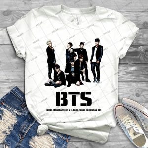 Bts Bangtan Boys - Gift Idea Shirt For Men Tee For Women Classic Retro Vintage Graphic T-Shirt