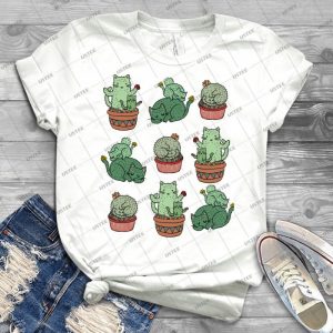 Cactus Cats - Gift Idea Shirt For Men Tee For Women Classic Retro Vintage Graphic T-Shirt
