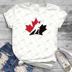 Canada Hockey - Gift Idea Shirt For Men Tee For Women Classic Retro Vintage Graphic T-Shirt