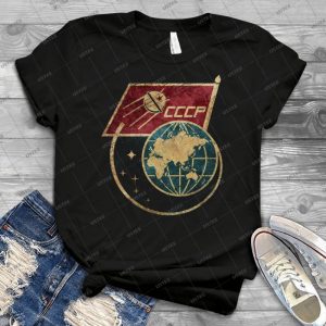 Cccp Flag Satellite - Gift Idea Shirt For Men Tee For Women Classic Retro Vintage Graphic T-Shirt