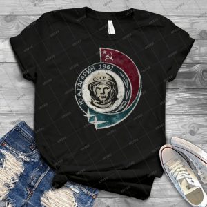 Cccp Yuri Gagarin 1961 - Gift Idea Shirt For Men Tee For Women Classic Retro Vintage Graphic T-Shirt