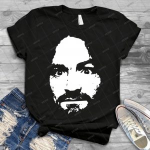 Charles Manson Classic - Gift Idea Shirt For Men Tee For Women Classic Retro Vintage Graphic T-Shirt