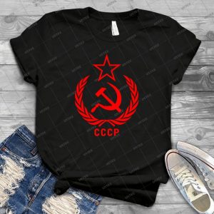 Communist - Gift Idea Shirt For Men Tee For Women Classic Retro Vintage Graphic T-Shirt