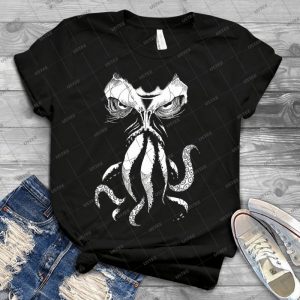 Cthulhu Wakes - Best Unisex Trending Handmade T-shirt Gift Idea For Men T-shirt For Woman