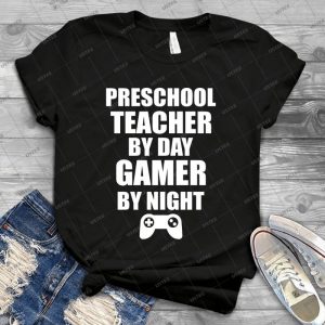 Enseignant De Prã‰scolaire Par Jour Gamer De Nuit 25 - Vintage Men's Shirt Tshirt For Women Classic Handmade Shirt Retro Graphic Tee