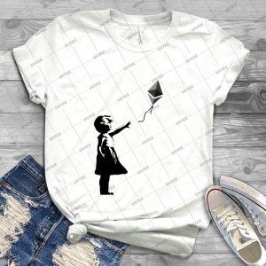 Ethereum Balloon Girl-Banksy Loves Bitcoin Series - The Original Design - - Gift Idea Shirt For Men Tee For Women Classic Retro Vintage Graphic T-Shirt