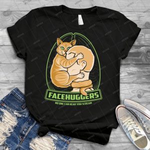 Facehuggers - Best Unisex Trending Handmade T-shirt Gift Idea For Men T-shirt For Woman