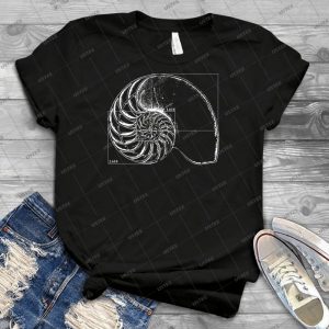 Fibonacci On A Nautilus Shell - Best Unisex Trending Handmade T-shirt Gift Idea For Men T-shirt For Woman