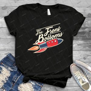 Flying Model Rockets - Gift Idea Shirt For Men Tee For Women Classic Retro Vintage Graphic T-Shirt