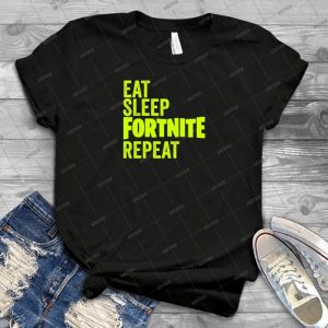 Fortnite Battle Royale Tshirt - Gift Idea Shirt For Men Tee For Women Classic Retro Vintage Graphic T-Shirt
