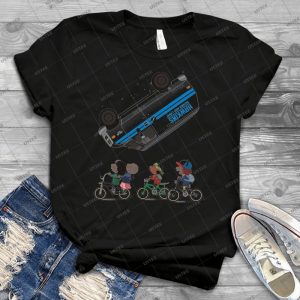Fremde Erdnăœsse 67 - Vintage Men's Shirt Tshirt For Women Classic Handmade Shirt Retro Graphic Tee