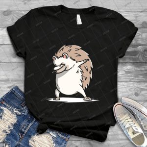 Funny Dabbing Hedgehog - Gift Idea Shirt For Men Tee For Women Classic Retro Vintage Graphic T-Shirt
