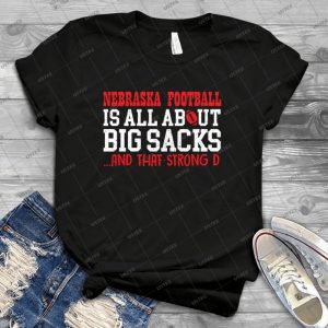 Funny Nebraska Football Design - Best Unisex Trending Handmade T-shirt Gift Idea For Men T-shirt For Woman