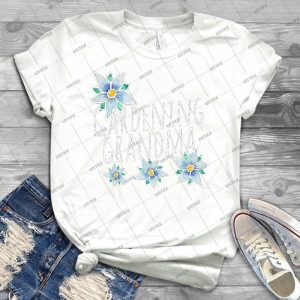 Gardening Grandma - Vintage Men's Shirt Tshirt For Women Classic Handmade Shirt Retro Graphic Tee
