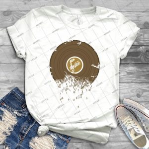 Get Digital 13 - Gift Idea Shirt For Men Tee For Women Classic Retro Vintage Graphic T-Shirt