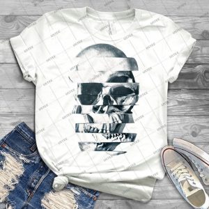 Glitch Skull Mono 25 - Vintage Men's Shirt Tshirt For Women Classic Handmade Shirt Retro Graphic Tee