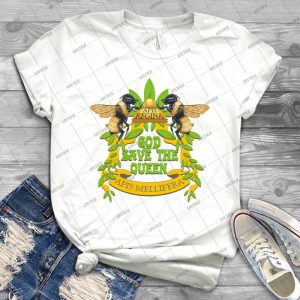 God Save The Queen - Gift Idea Shirt For Men Tee For Women Classic Retro Vintage Graphic T-Shirt