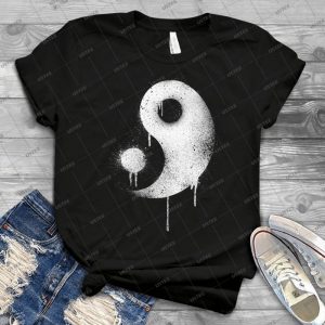 Graffiti Zen Master-Spray Paint Yin Yang - Best Unisex Trending Handmade T-shirt Gift Idea For Men T-shirt For Woman