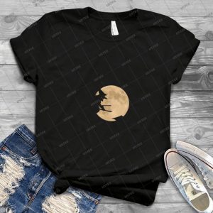 Halloween - Gift Idea Shirt For Men Tee For Women Classic Retro Vintage Graphic T-Shirt