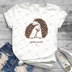 Hedge-Hugs - Gift Idea Shirt For Men Tee For Women Classic Retro Vintage Graphic T-Shirt