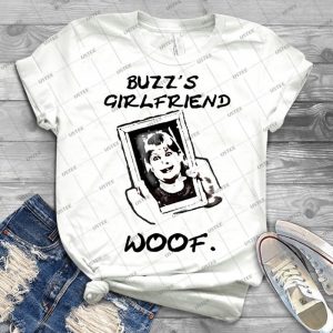 Home Alone- Buzz S Girlfriend - Gift Idea Shirt For Men Tee For Women Classic Retro Vintage Graphic T-Shirt