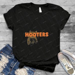 Hooters T Shirt - Vintage Men's Shirt Tshirt For Women Classic Handmade Shirt Retro Graphic Tee