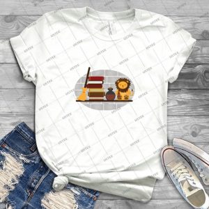 House Shelf-Lion - Grey Background - - Gift Idea Shirt For Men Tee For Women Classic Retro Vintage Graphic T-Shirt