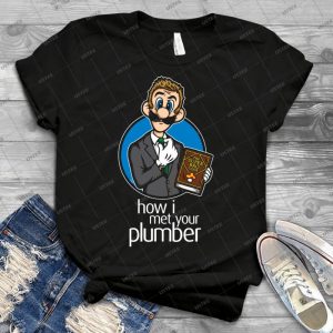 How I Met Your Plumber - Gift Idea Shirt For Men Tee For Women Classic Retro Vintage Graphic T-Shirt