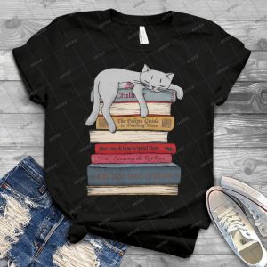 How To Chill Like A Cat - Gift Idea Shirt For Men Tee For Women Classic Retro Vintage Graphic T-Shirt