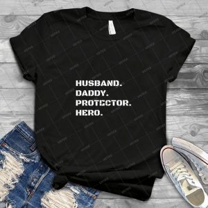 Husband Daddy Protector Hero Mens - Gift Idea Shirt For Men Tee For Women Classic Retro Vintage Graphic T-Shirt