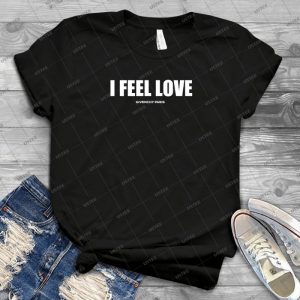 I Feel Love - Gift Idea Shirt For Men Tee For Women Classic Retro Vintage Graphic T-Shirt