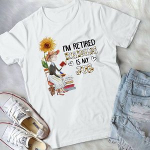 I'm Retired Reading Is My Job Girl Reading Books With Sunflowers And Cat - Cat Lovers - Sunflower Lover Vintage Style Handmade Shirt