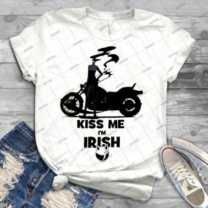 Kiss Me I M Celty - Best Unisex Trending Handmade T-shirt Gift Idea For Men T-shirt For Woman
