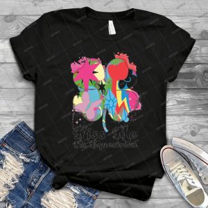 Kiss Me I M Equestrian - Gift Idea Shirt For Men Tee For Women Classic Retro Vintage Graphic T-Shirt